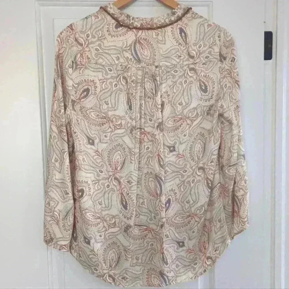 🌴2/$25🌴TRIBAL JEANS | Women's Cream/Tan/Blue V-Neck Boho Jeweled  Top - Picture 4 of 5